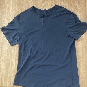 Lululemon Fundamental Tee